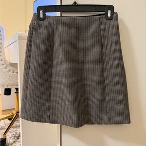 Aritzia Classic Black and White Checkered A-Line Skirt